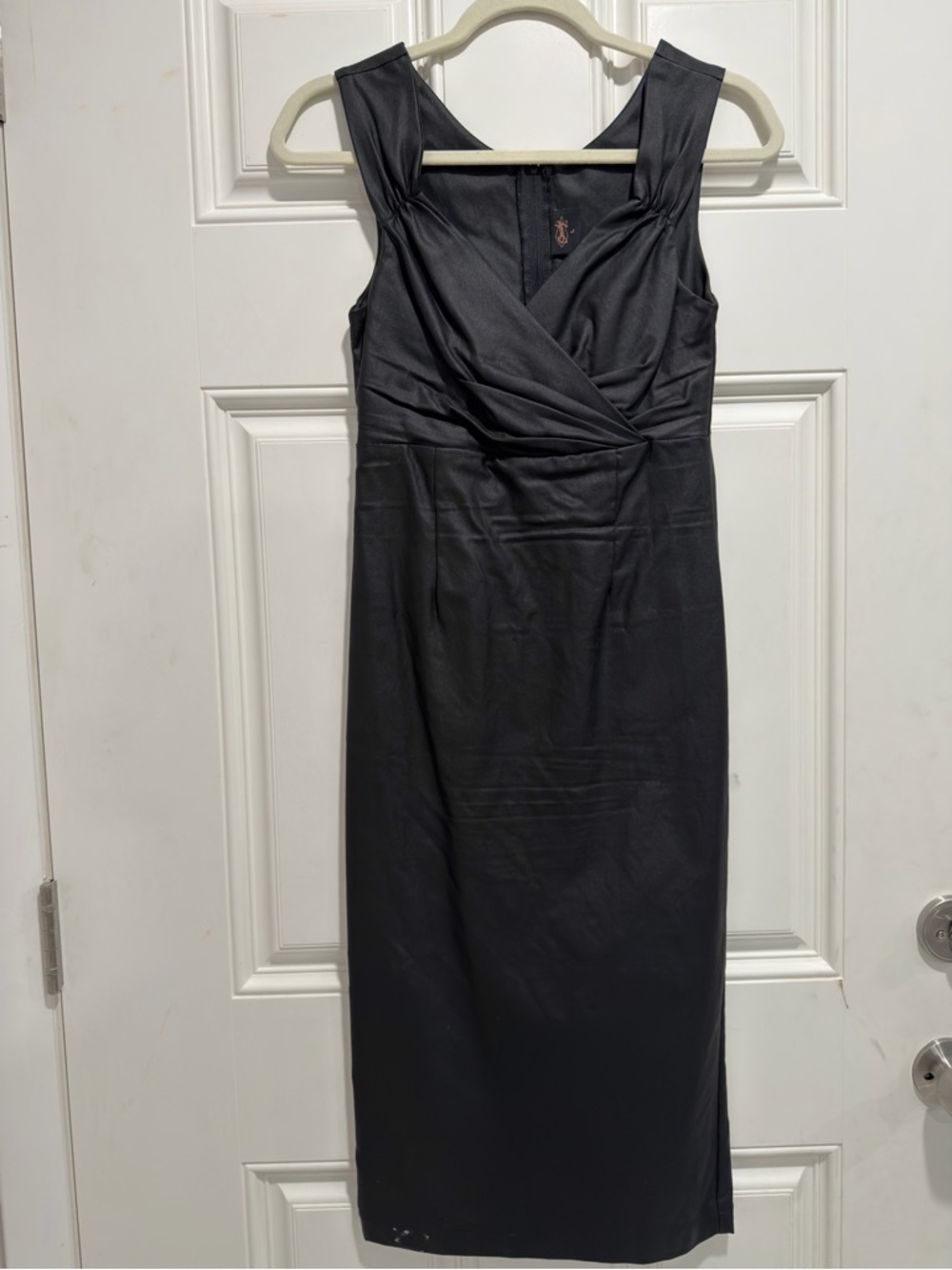 Classic Vintage Leather Black Sheath Dress - Sleeveless Elegant Work-to-Event